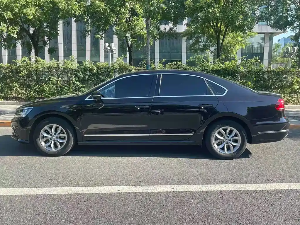 Volkswagen Passat 2016 330TSI DSG