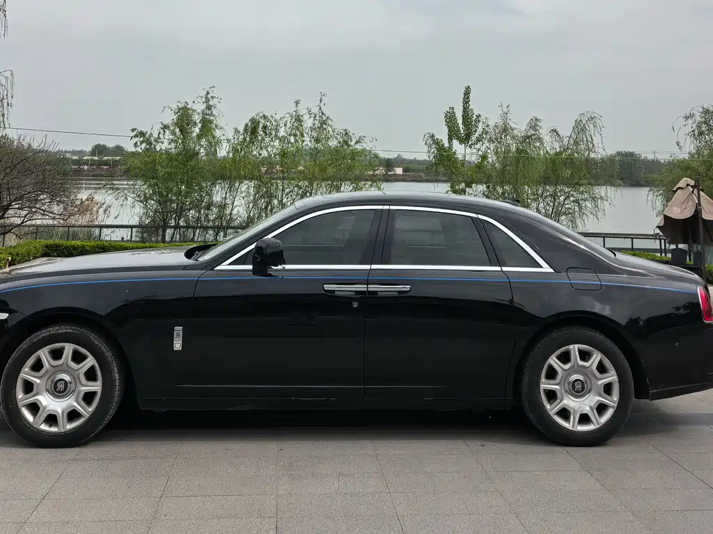 Rolls-Royce Ghost 2010 6.6T Standard