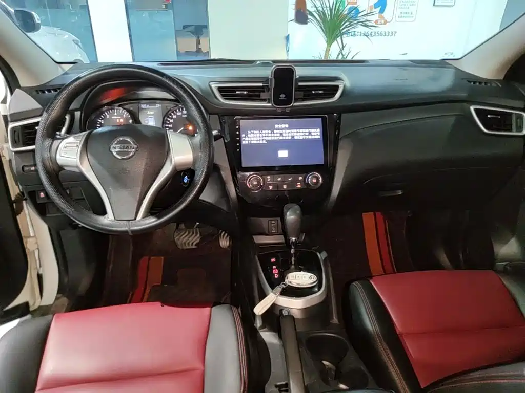 Nissan Qashqai — миниатюра 10