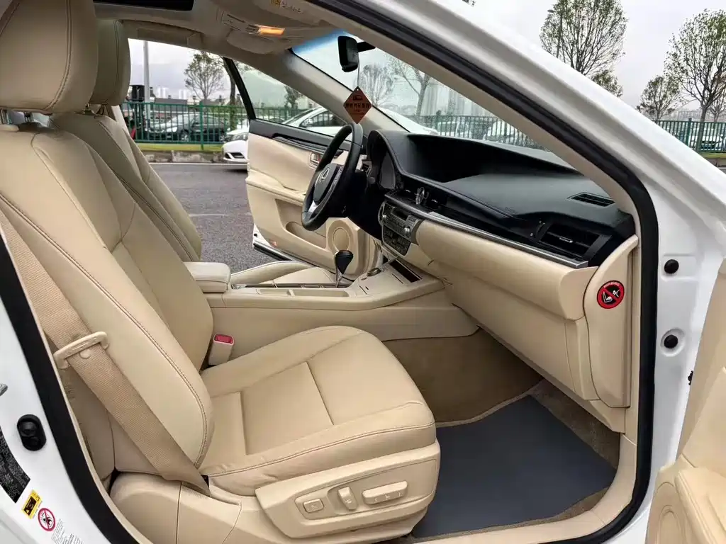 Lexus ES 2014 250 Elite