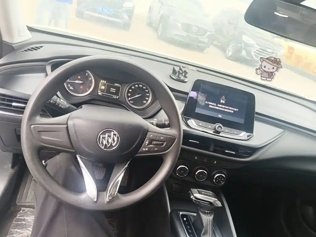 Buick Verano — миниатюра 10