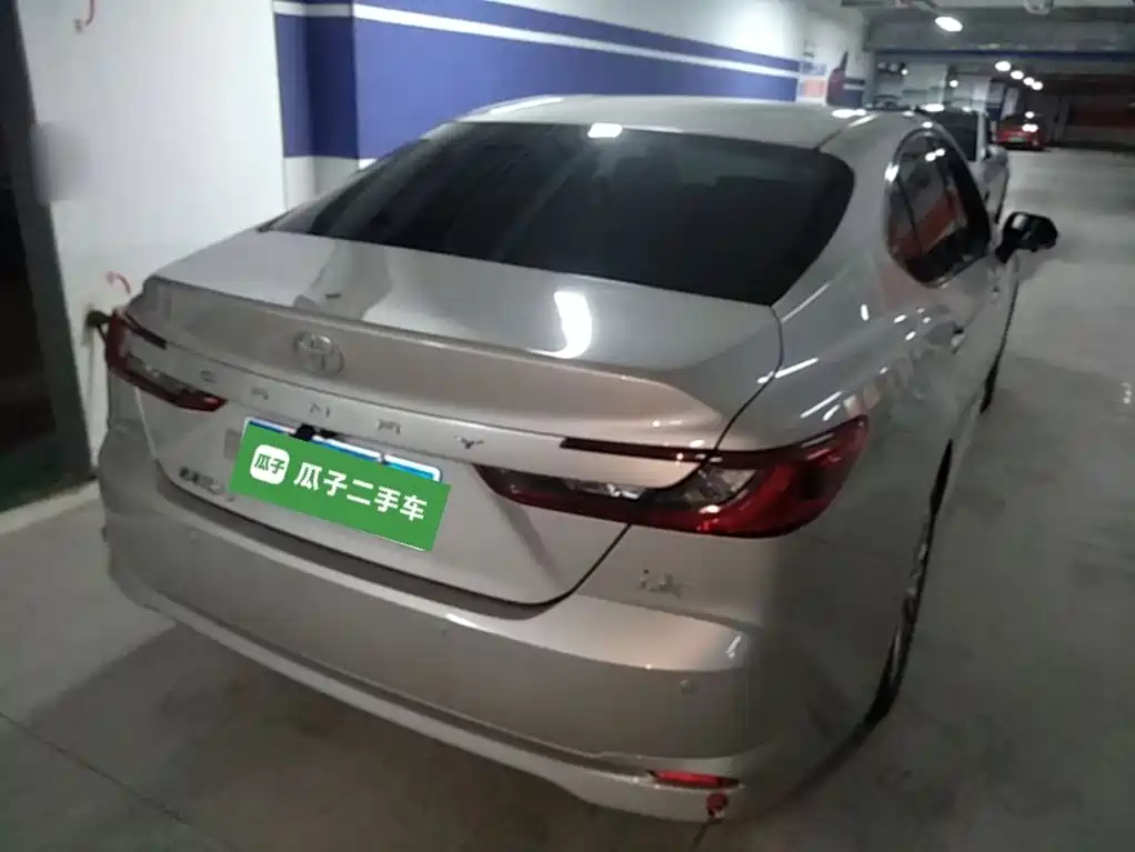 Toyota Camry — миниатюра 7