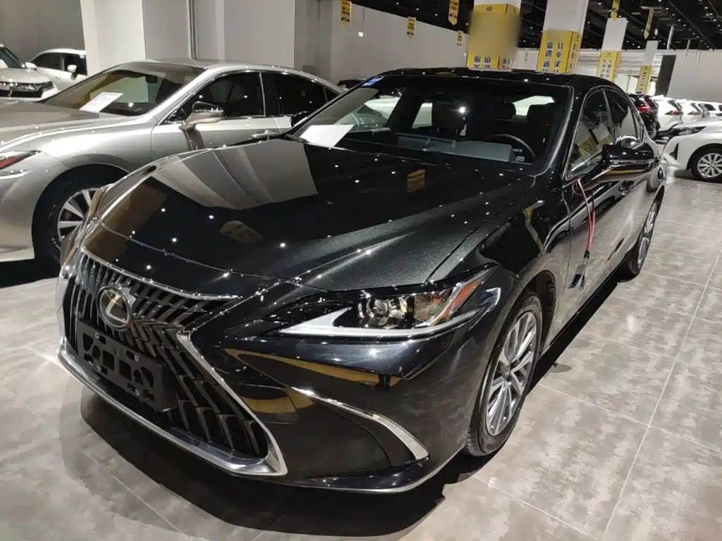 Lexus ES — миниатюра 2