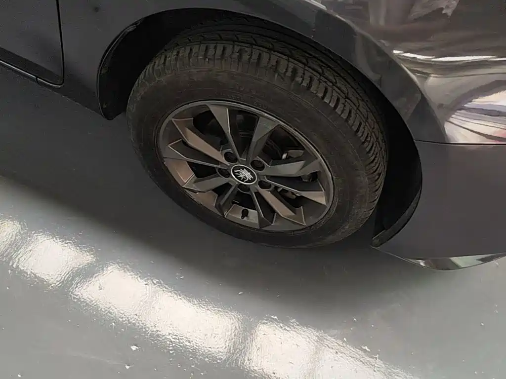 BYD Qin — миниатюра 14