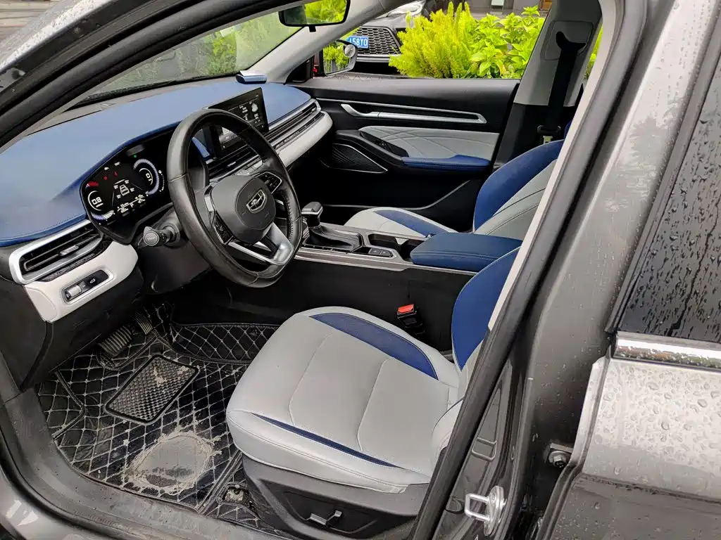 Geely Emgrand — миниатюра 7
