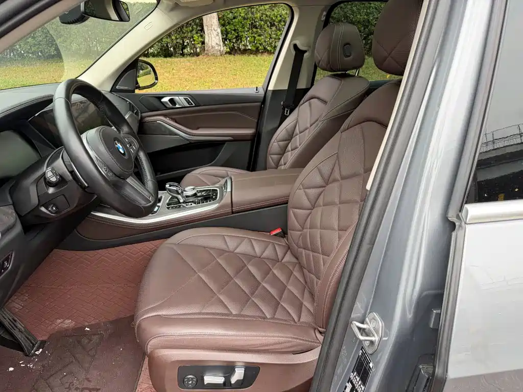 BMW X5 — миниатюра 8