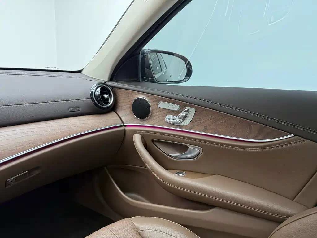 Mercedes-Benz E-Class E 2023 E 300 L Fashion