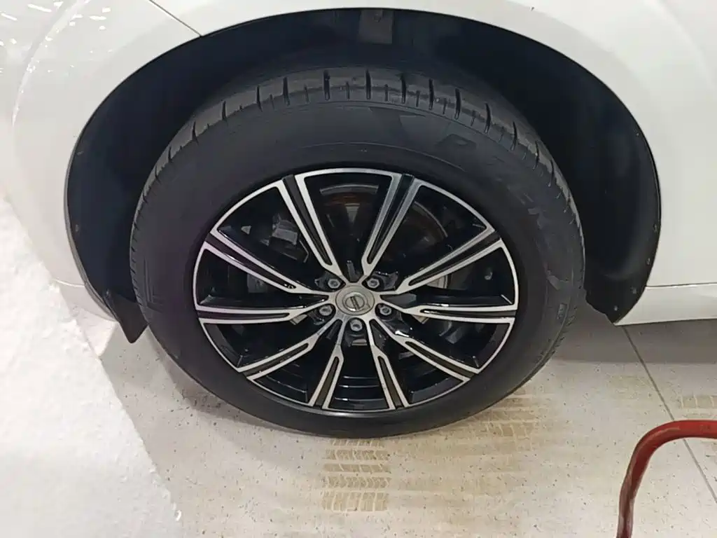 Volvo XC60 — миниатюра 23