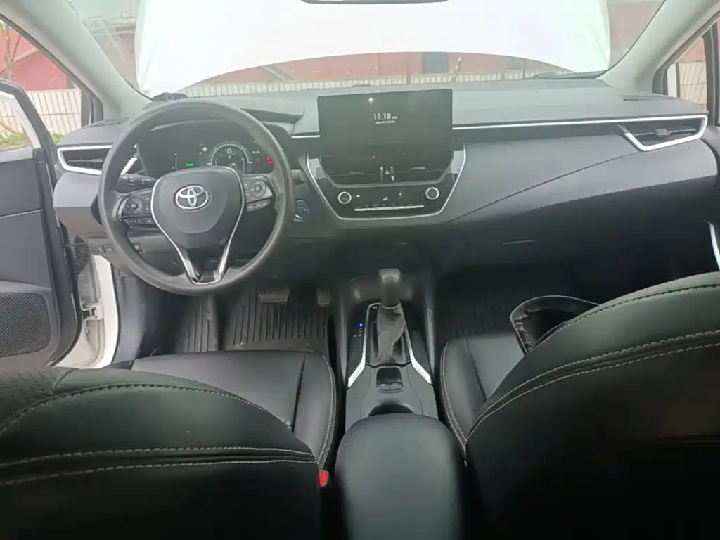 Toyota Corolla — миниатюра 10