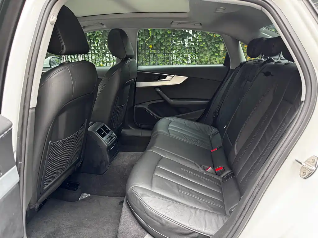 Audi A4L — миниатюра 15