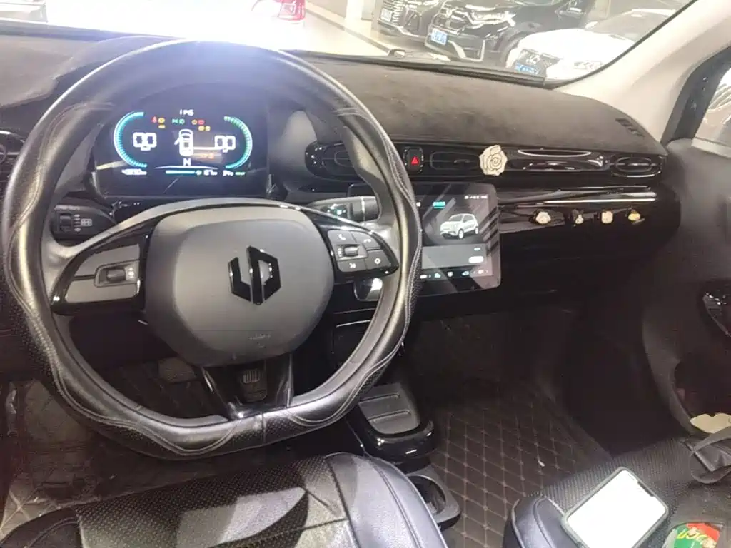Leapmotor Leapmotor T03 — миниатюра 10