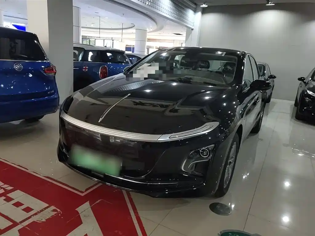 Hongqi E-QM5 2025 500km