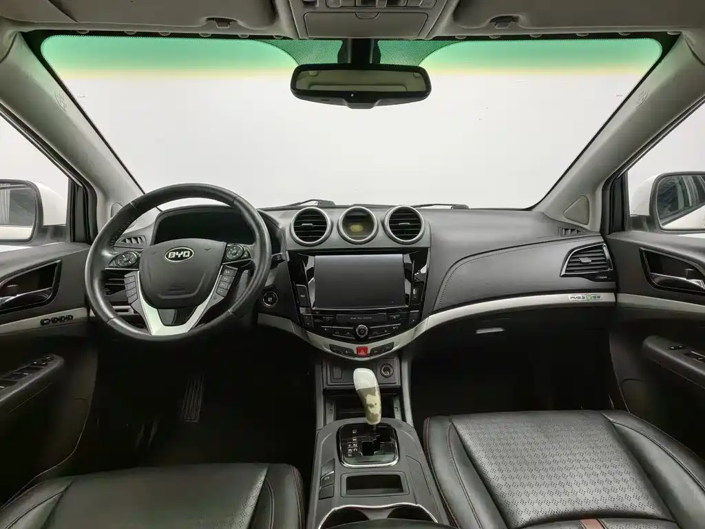 BYD S7 — миниатюра 5
