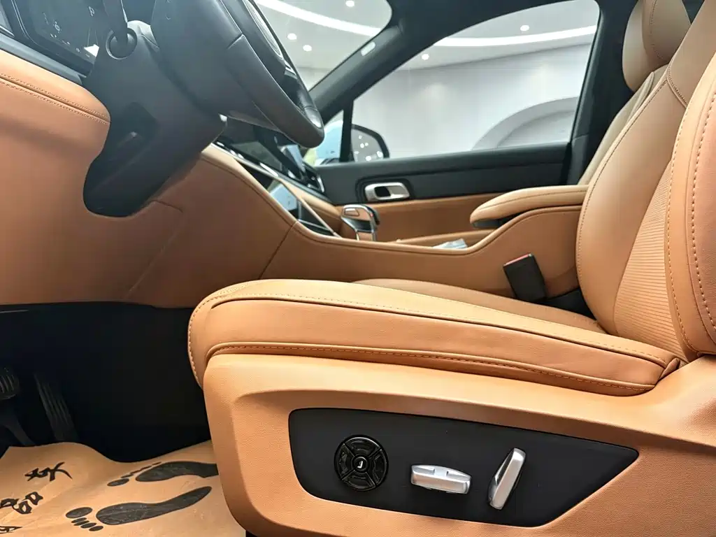 Li Auto Li ONE — миниатюра 9