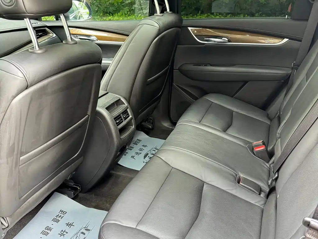 Cadillac XT5 — миниатюра 6