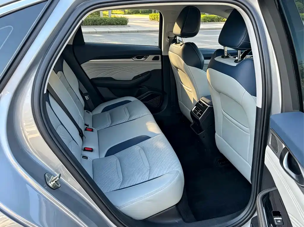 Geely Xingrui — миниатюра 13