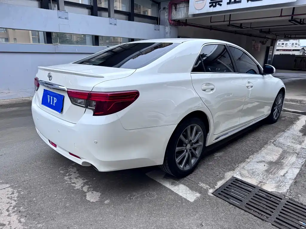 Toyota Reiz — миниатюра 16