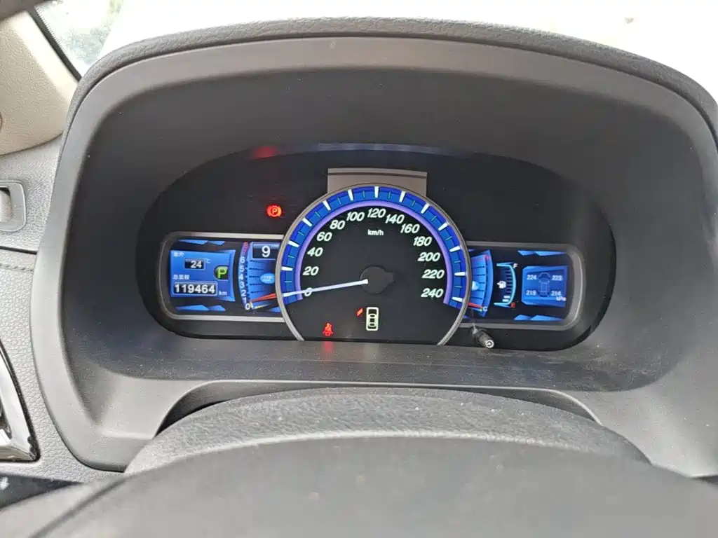 BYD S7 — миниатюра 12