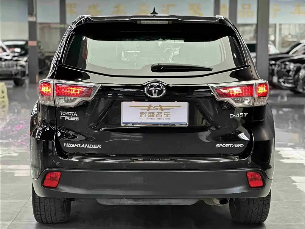 Toyota Highlander 2017 2.0T Luxury 7 мест
