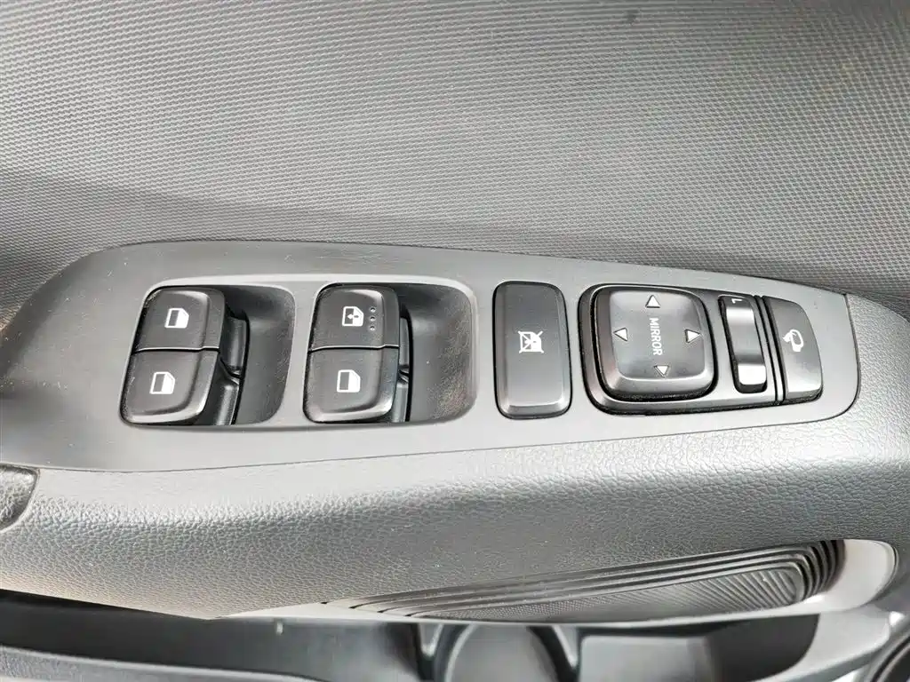Hyundai BAIC Hyundai ix35 ix35 2018 2.0L AT Enjoy