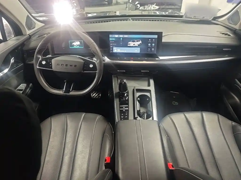 Roewe RX5 eMAX — миниатюра 10