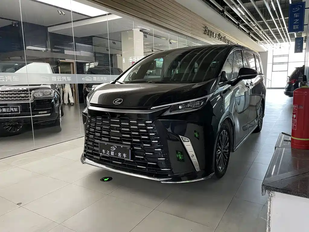 Lexus LM — миниатюра 3