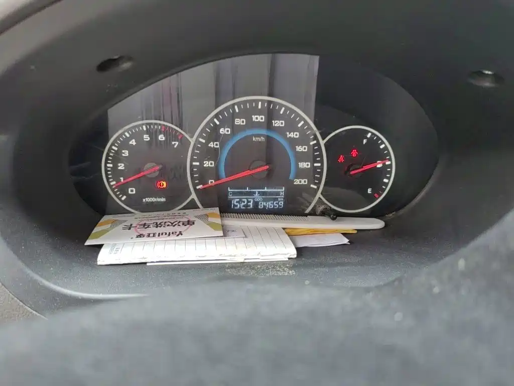 Wuling Rongguang V — миниатюра 5
