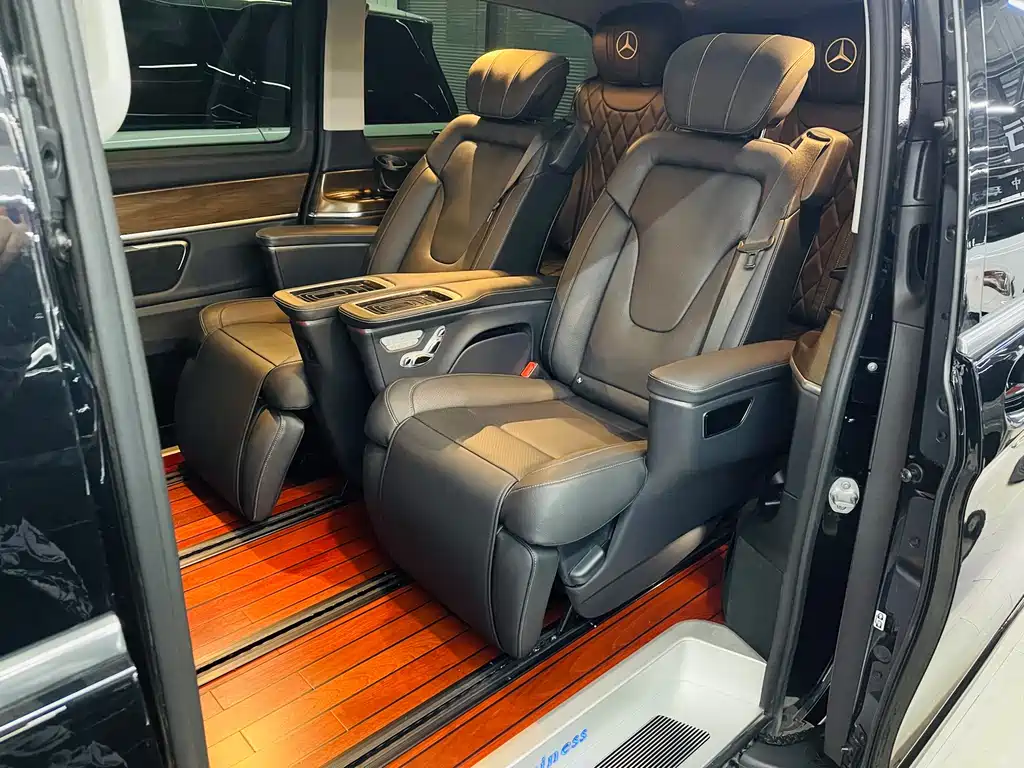 MERCEDES-BENZ V CLASS