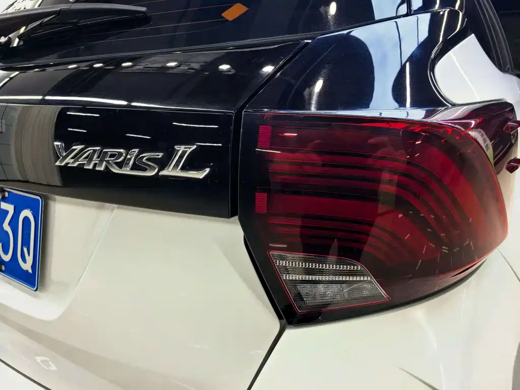 Toyota Yaris L — миниатюра 7