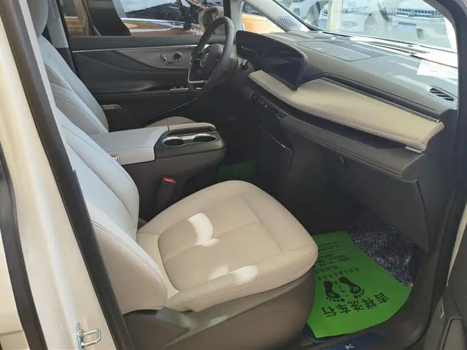 Buick GL8 2025 Premium