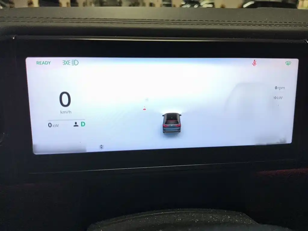 NIO ES8 2022 100kWh мест