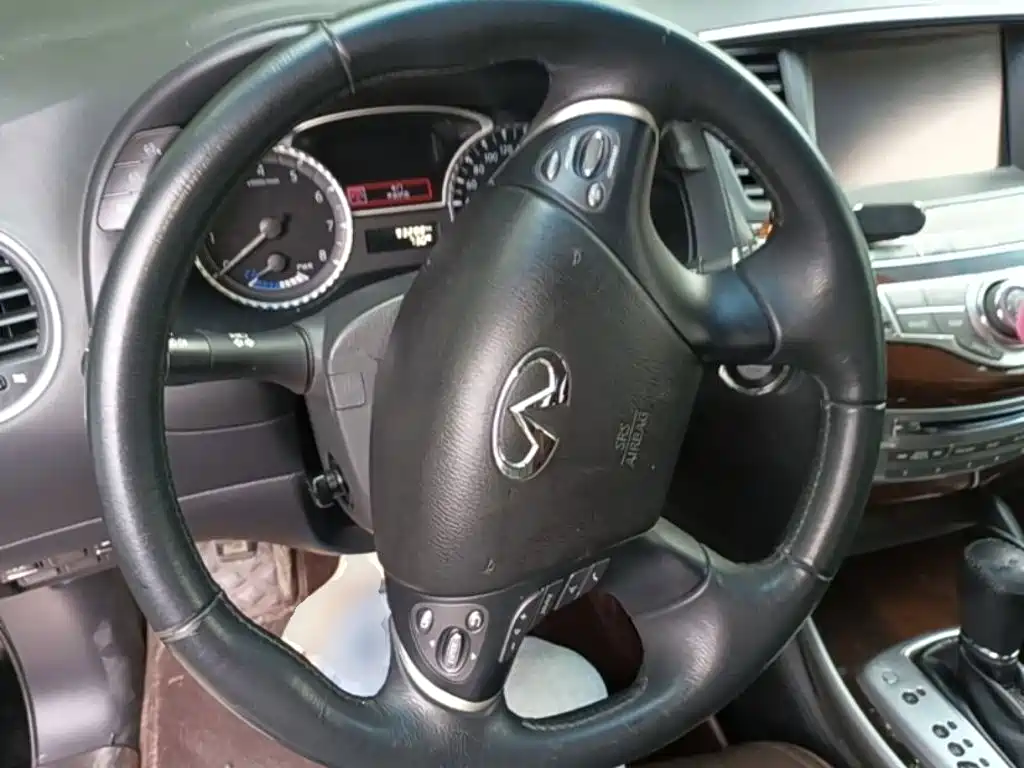 Infiniti QX60 (Import) — миниатюра 11
