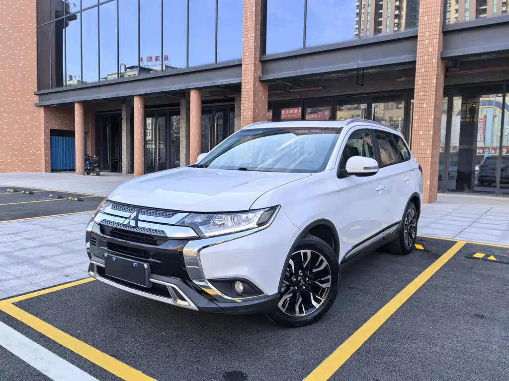 Mitsubishi Outlander 2019