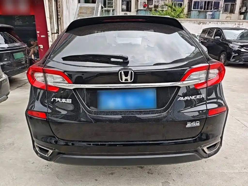 Honda Avancier 2017 240TURBO Premium