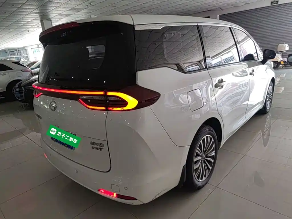 GAC M6 2019 270T AT Premium ( мест) V