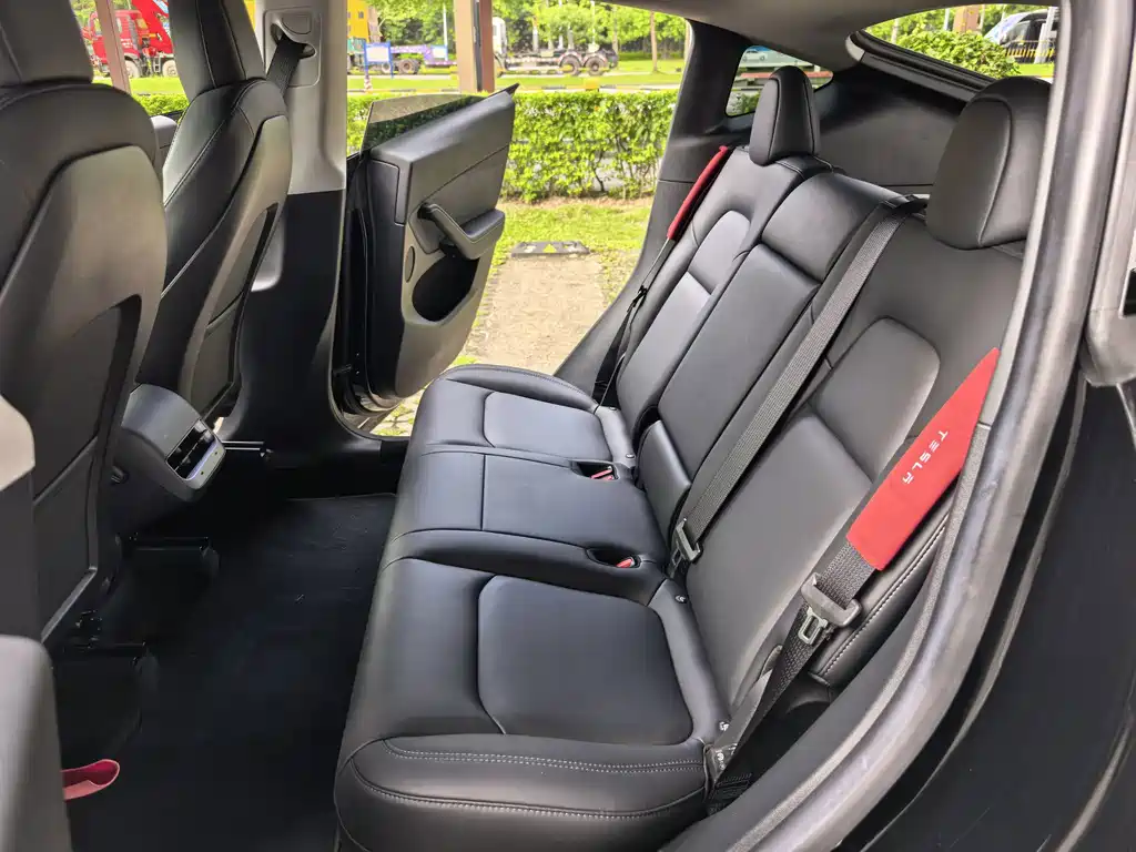 Tesla Model Y 2022 Performance