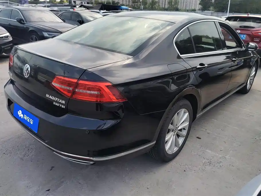 Volkswagen Magotan 2019 330TSI DSG Lead V