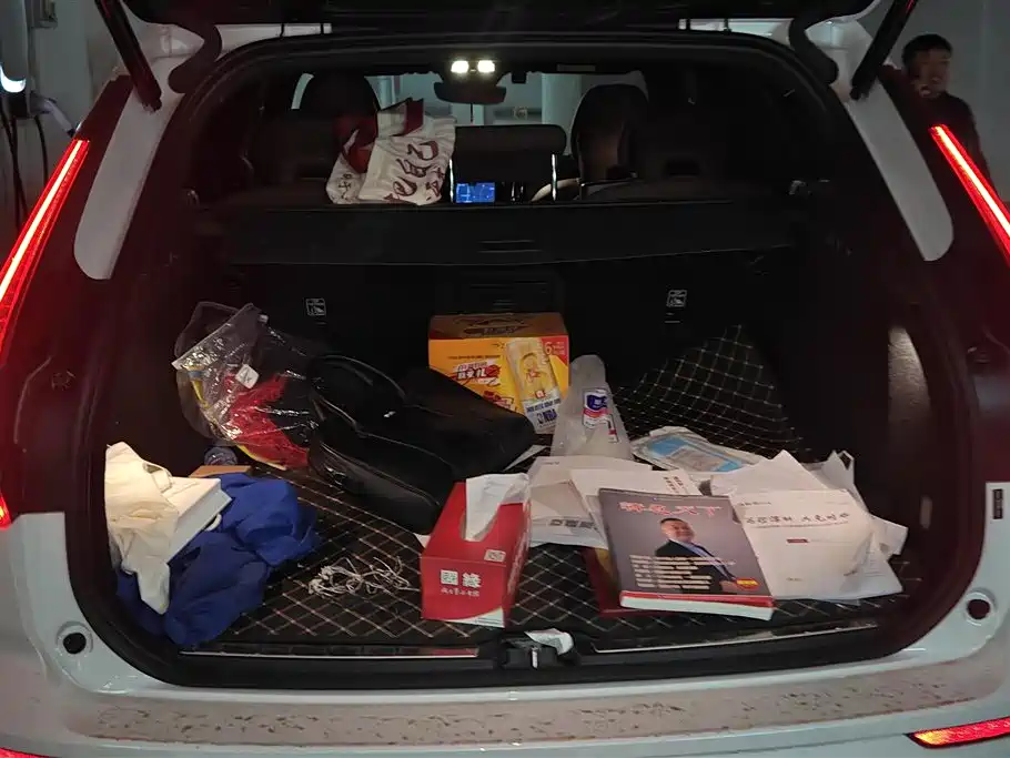 VOLVO XC60 PLUG IN HYBRID