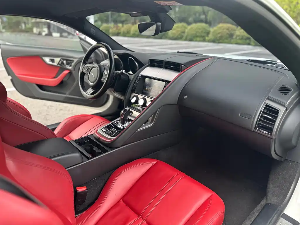 Jaguar F-Type 2016 3.0 SC