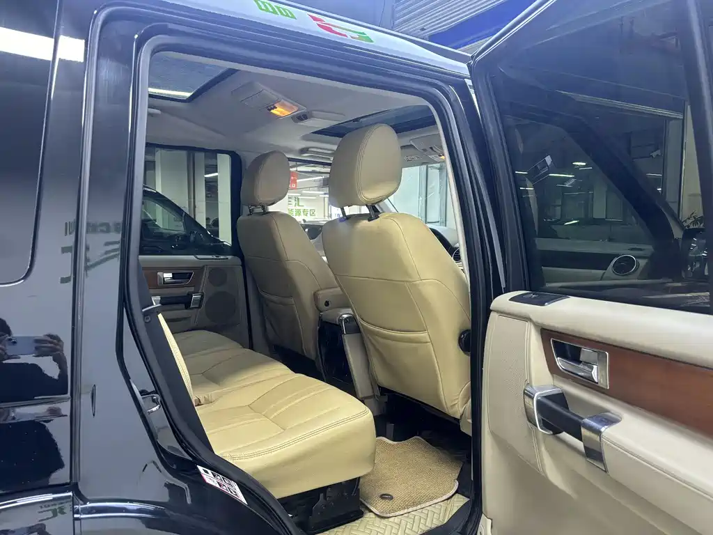 Land Rover Discovery 2012 5.0 V8 SE