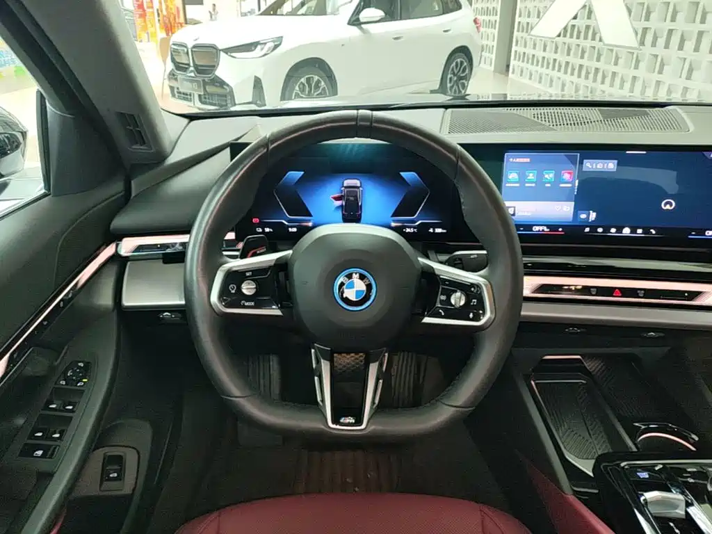 BMW i5 — миниатюра 11
