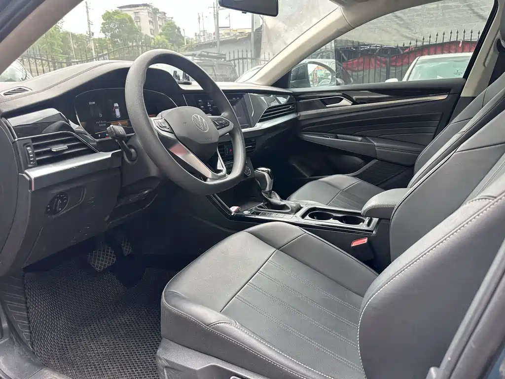 Volkswagen Passat 2025 280TSI