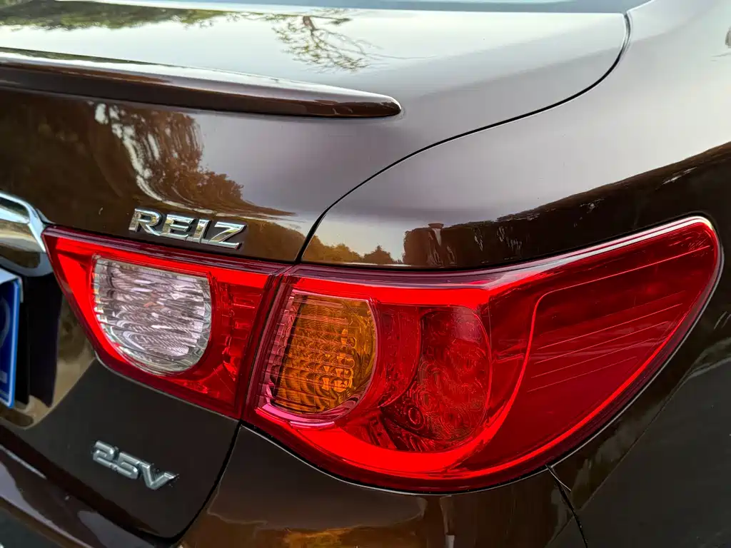 Toyota Reiz 2012 2.5V