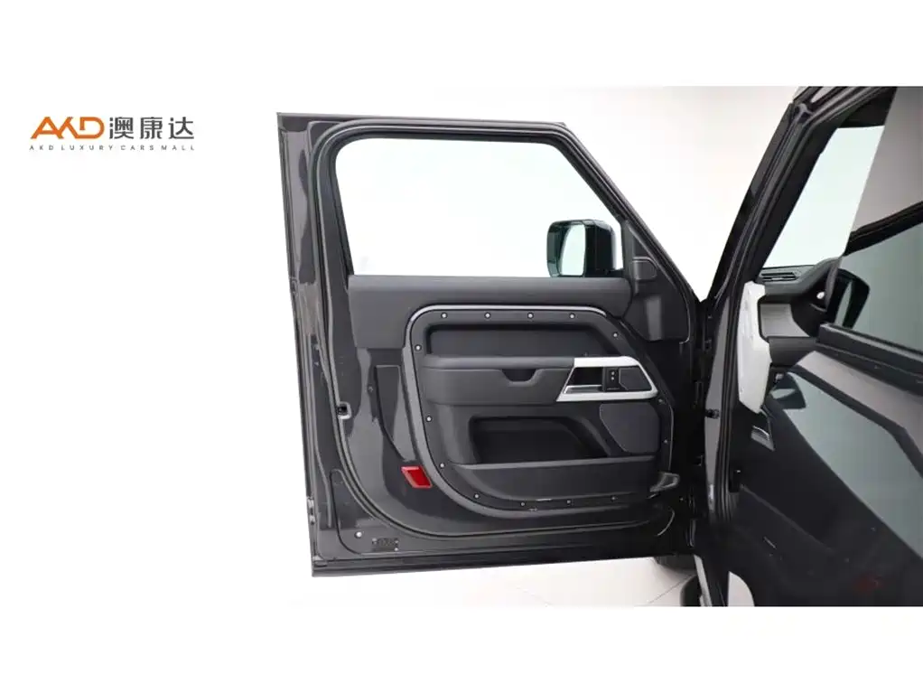 Land Rover Land Rover Defender 2023 90 2.0T P300 X-DYNAMIC HSE