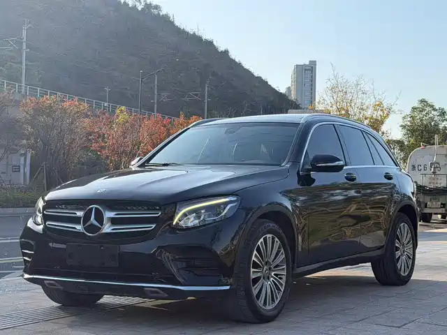 MERCEDES-BENZ GLC 2017