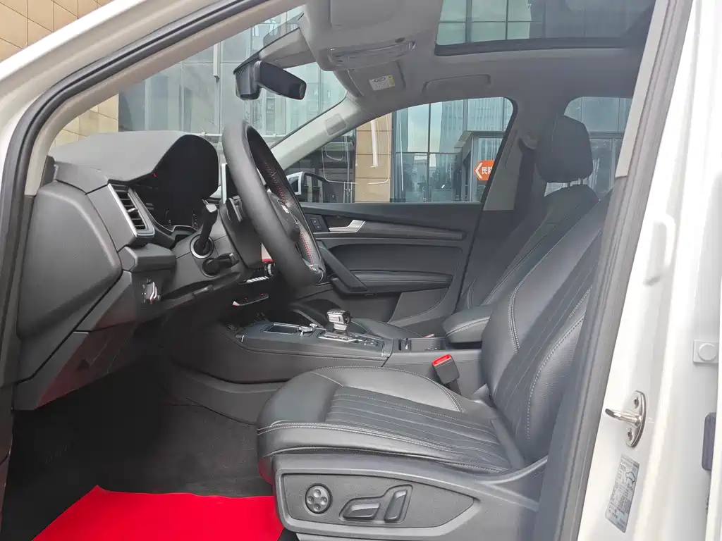 Audi Q5L 2020 45 TFSI Premium Fashion