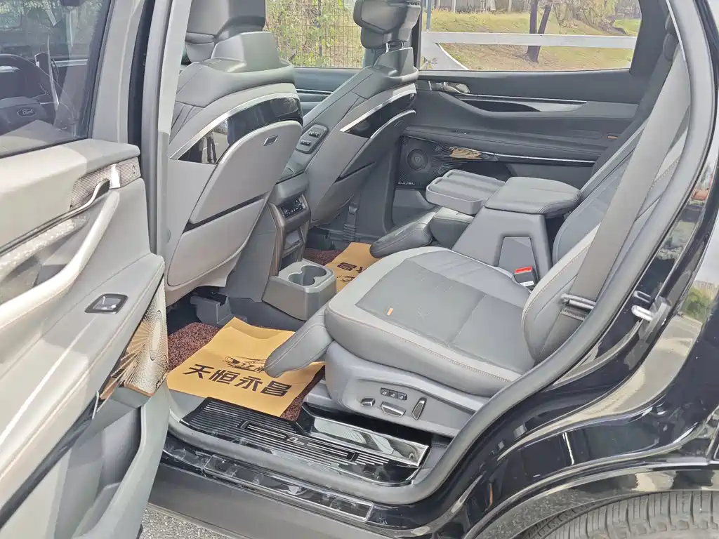 Ford Edge — миниатюра 22