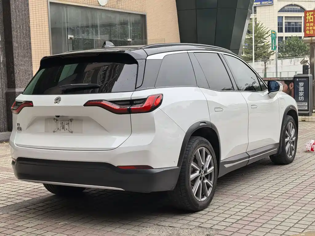NIO NIO ES8