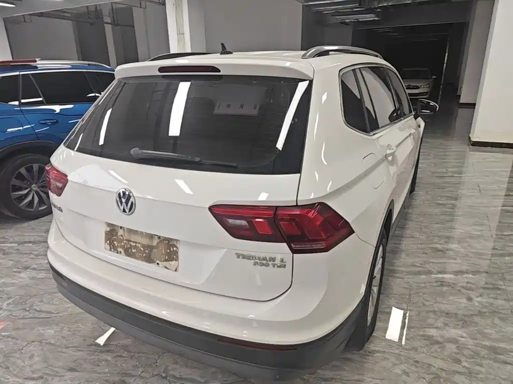 Volkswagen Tiguan L — миниатюра 7