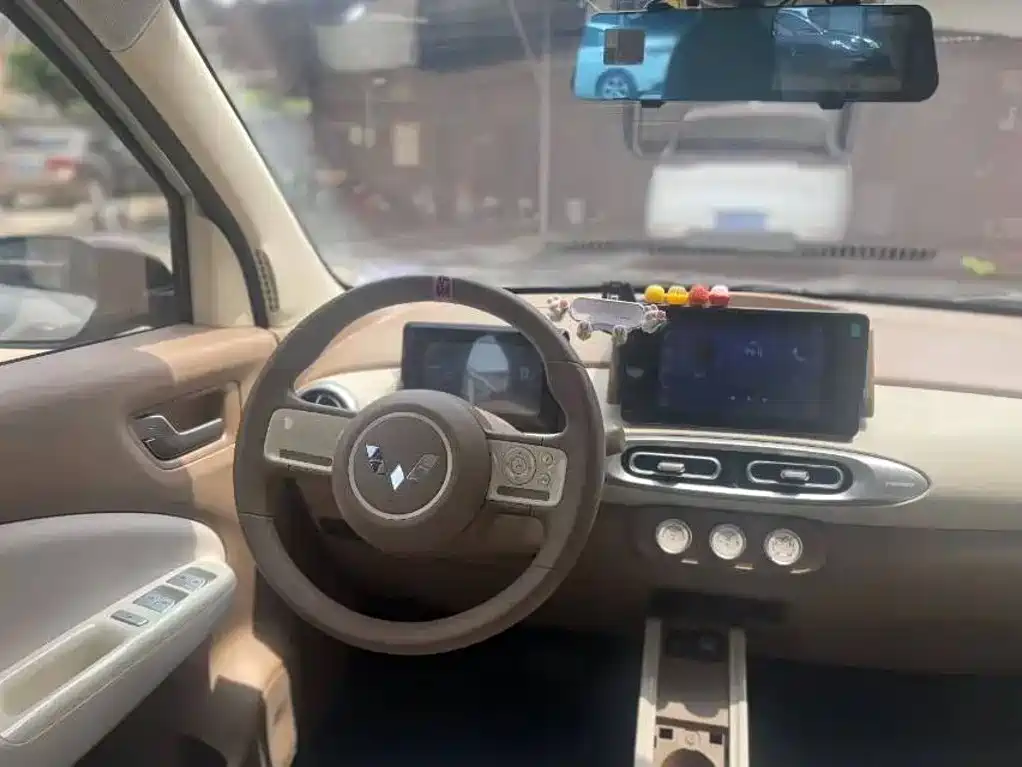 Wuling MINIEV — миниатюра 7